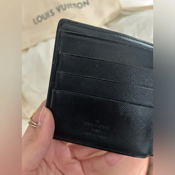 Gray Louis Vuitton Wallet - Picture 5 of 6
